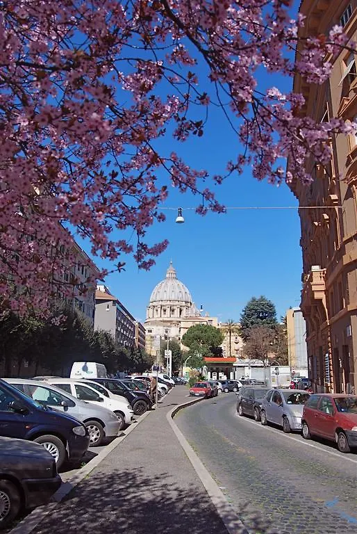 San Pietro Roma Suite