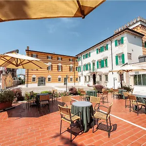 villa-malaspina-hotel.hotelinveneto.com/