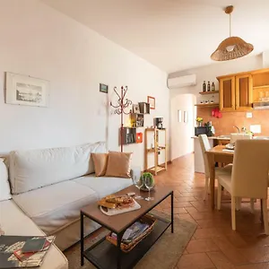 https://piccolo-iris-firenze.it-tuscanyhotel.com